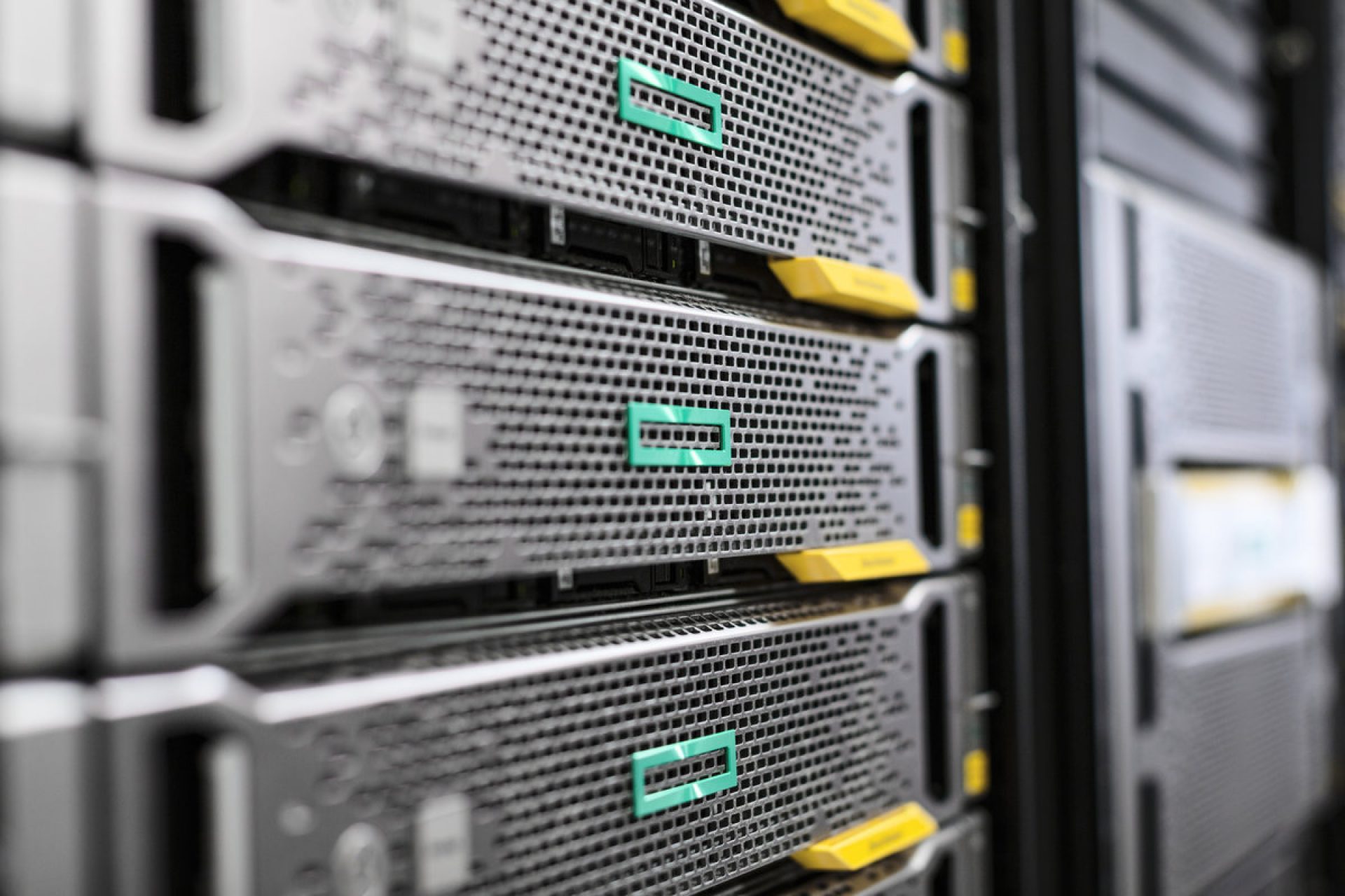 Sell HP StoreEver Tape Libraries We Buy Used Tape